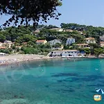 Cote * Sanary-sur-Mer