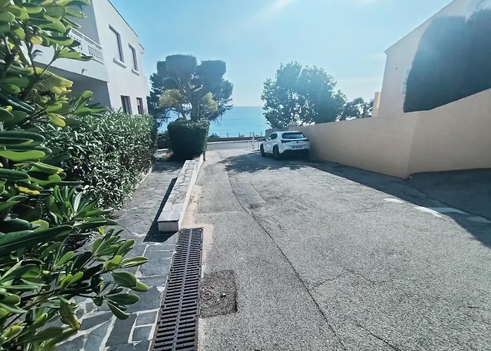 Côté * Sanary-sur-Mer